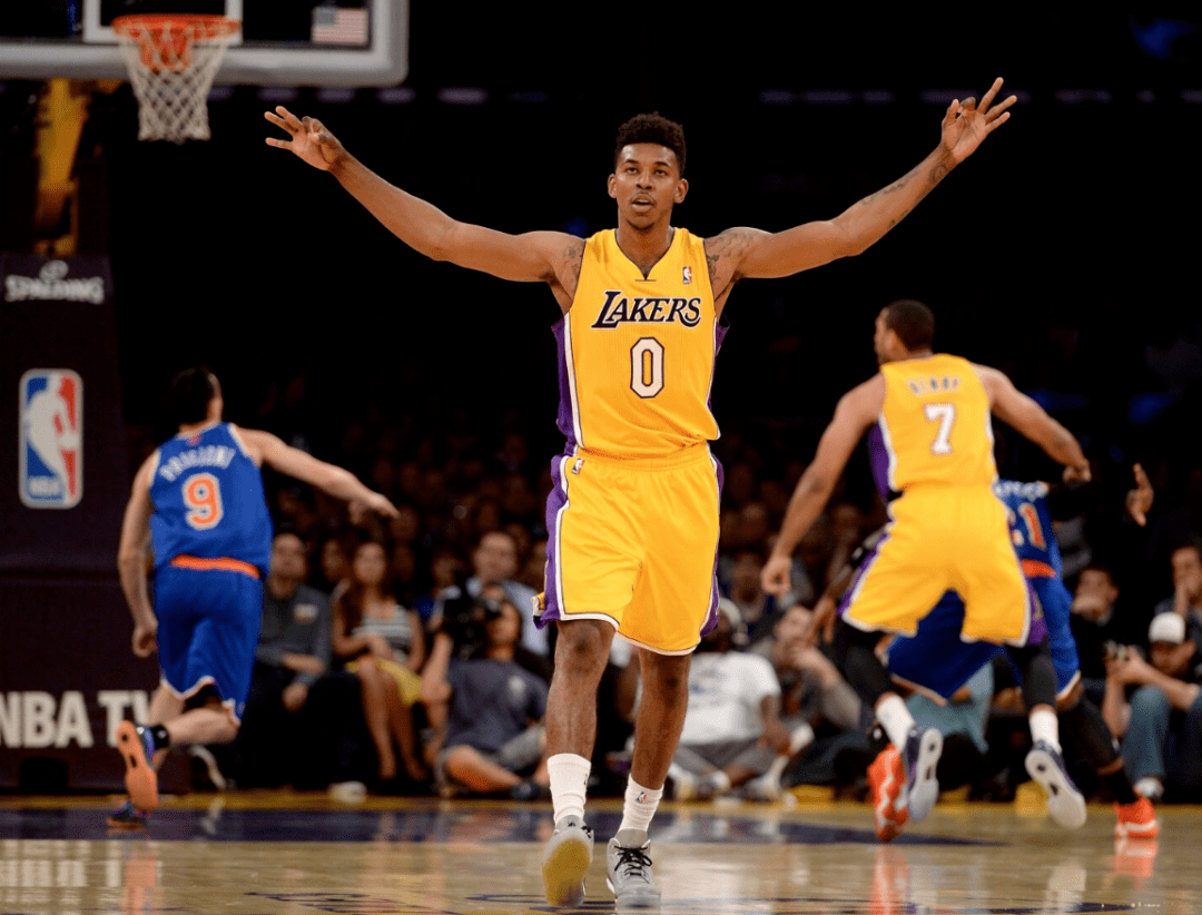 而是围绕一 而是围绕一